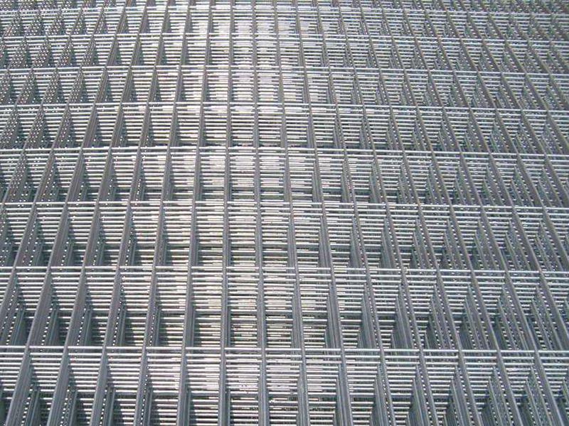 HRB400做成鋼筋焊接網片的結構設計必須具有足夠的抗災性能 HRB400做成鋼筋焊接網片的結構設計必須具有足夠的抗災性能