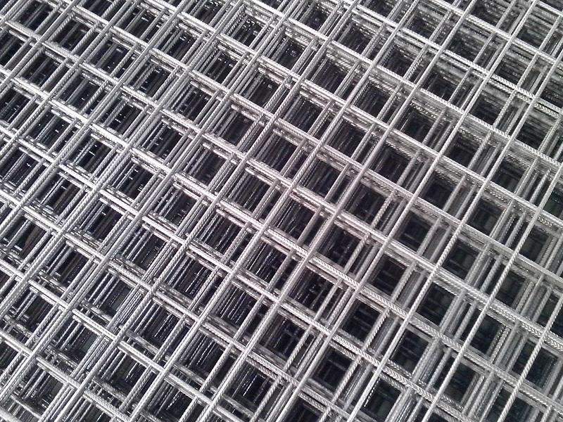鋼筋焊接網片的縱筋與橫筋形成網狀結構抗震裂性能 鋼筋焊接網片的縱筋與橫筋形成網狀結構抗震裂性能