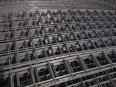 帶肋鋼筋網(wǎng)片有利于提高噴射混凝土的抗剪和抗彎強(qiáng)度